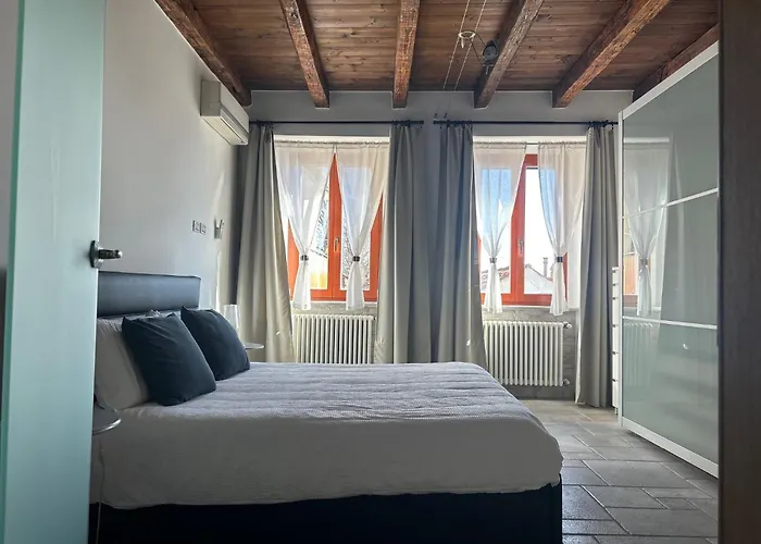 Ancient Village Apartman *